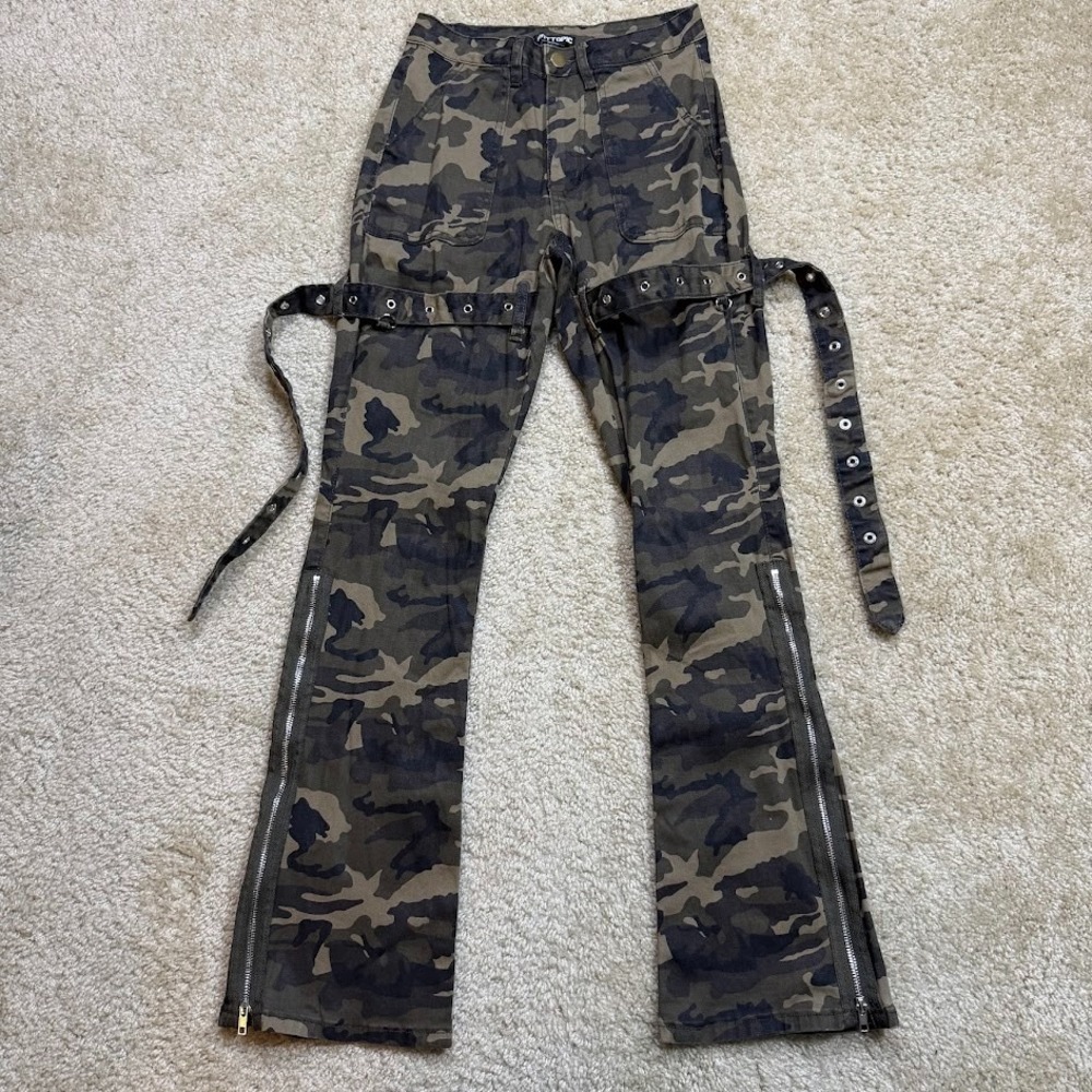 Hot Topic Bondage Pants Womens Small Camo Flare Grommet Straps Zip Leg Goth